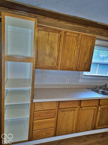 1745 N Lesley Avenue, Indianapolis, IN 46218