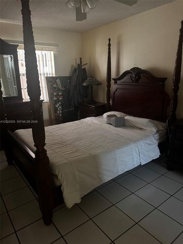 7610 Stirling Road 104C, Davie, FL 33024