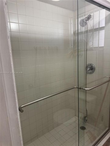 7610 Stirling Road 104C, Davie, FL 33024