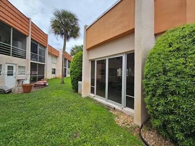 7610 Stirling Road 104C, Davie, FL 33024