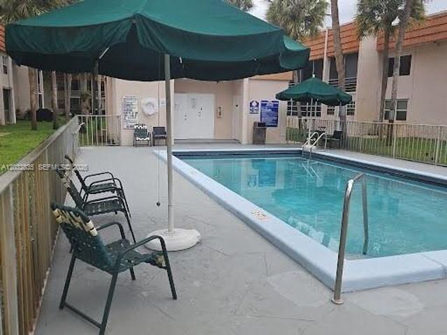 7610 Stirling Road 104C, Davie, FL 33024