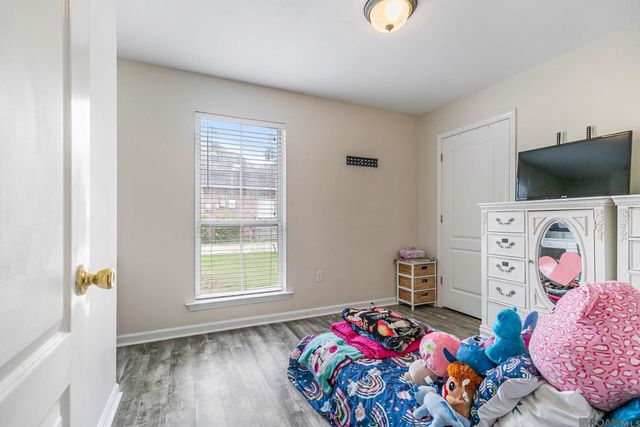 10791 Ray Dr, Denham Springs, LA 70706