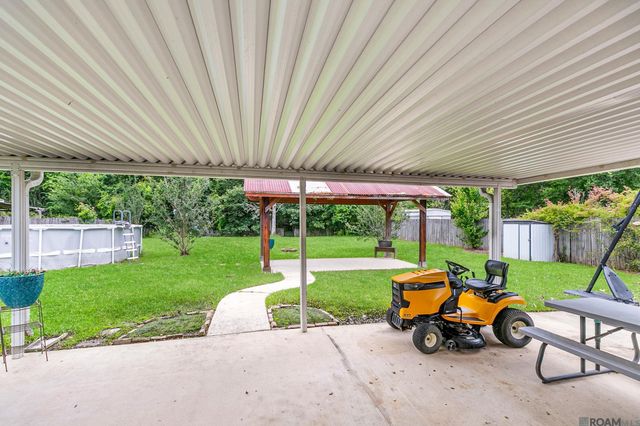 10791 Ray Dr, Denham Springs, LA 70706