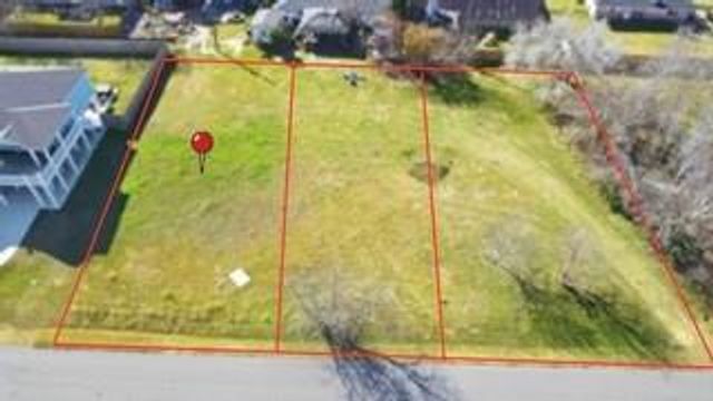 000 Baywood Avenue, Shoreacres, TX 77571