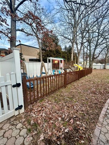 1255 Udall Road, Bay Shore, NY 11706