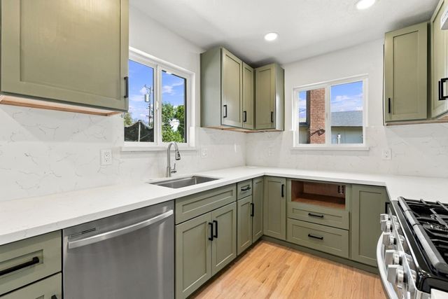 6431 Romack Cir, Sacramento, CA 95822