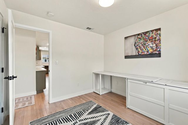 6431 Romack Cir, Sacramento, CA 95822