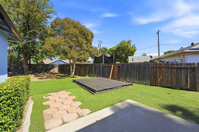 6431 Romack Cir, Sacramento, CA 95822