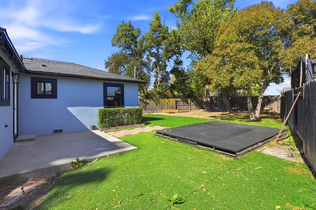 6431 Romack Cir, Sacramento, CA 95822