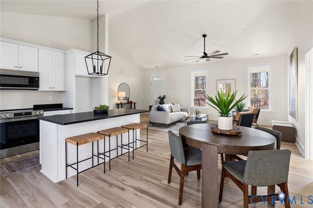 1006 Broad Street Rd, Manakin Sabot, VA 23103