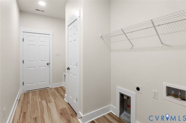 1006 Broad Street Rd, Manakin Sabot, VA 23103