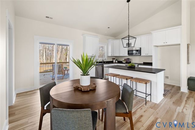 1006 Broad Street Rd, Manakin Sabot, VA 23103