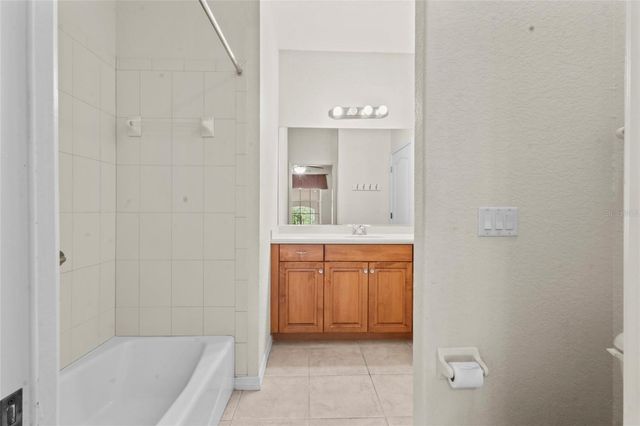 800 SAN LINO CIRCLE 831, Venice, FL 34292