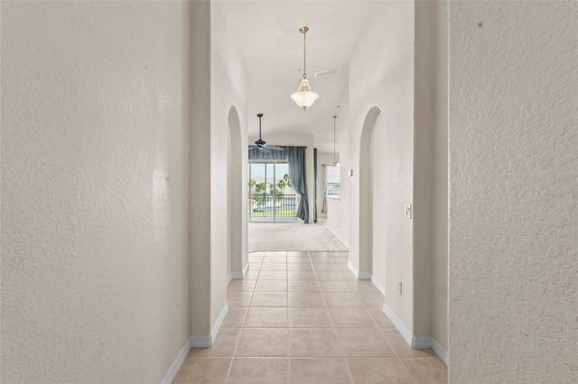 800 SAN LINO CIRCLE 831, Venice, FL 34292