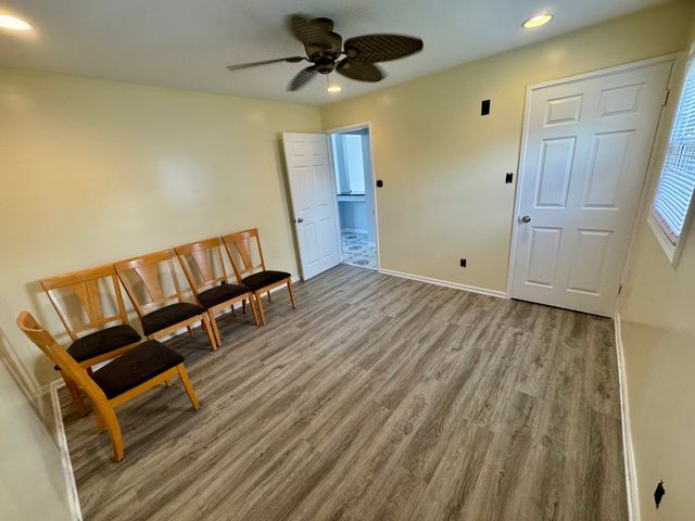 14056 S Marquette Avenue, Burnham, IL 60633