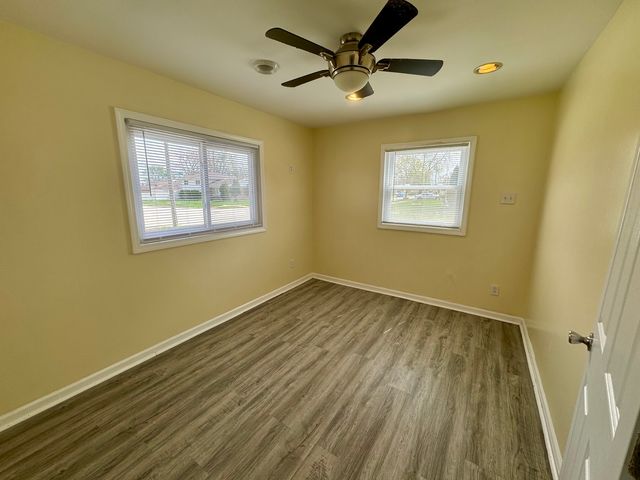 14056 S Marquette Avenue, Burnham, IL 60633