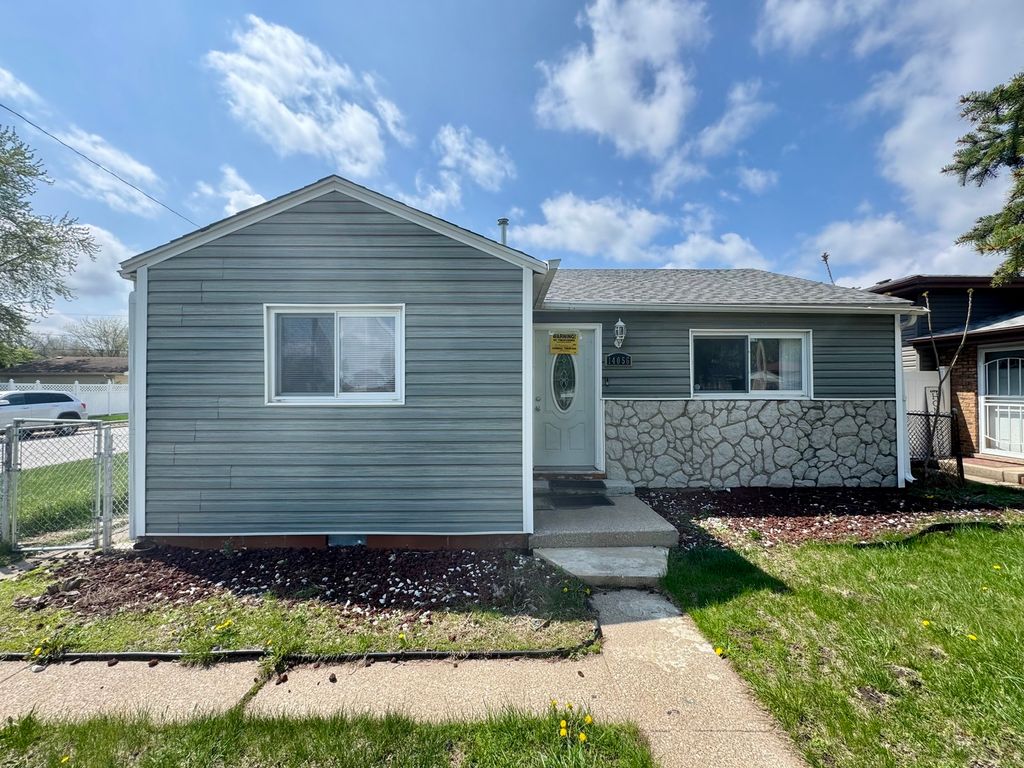 14056 S Marquette Avenue, Burnham, IL 60633