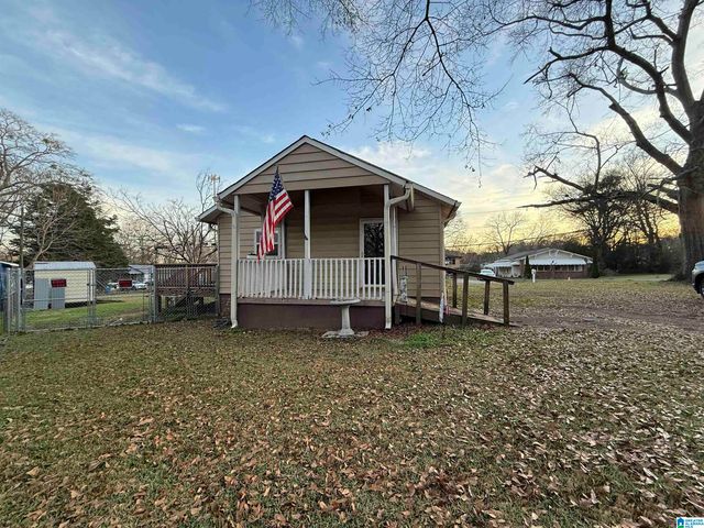 1541 26TH AVENUE N, Hueytown, AL 35023