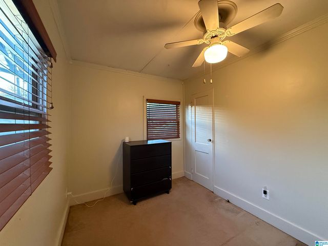 1541 26TH AVENUE N, Hueytown, AL 35023