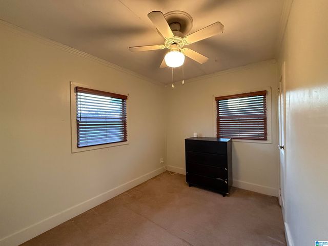 1541 26TH AVENUE N, Hueytown, AL 35023