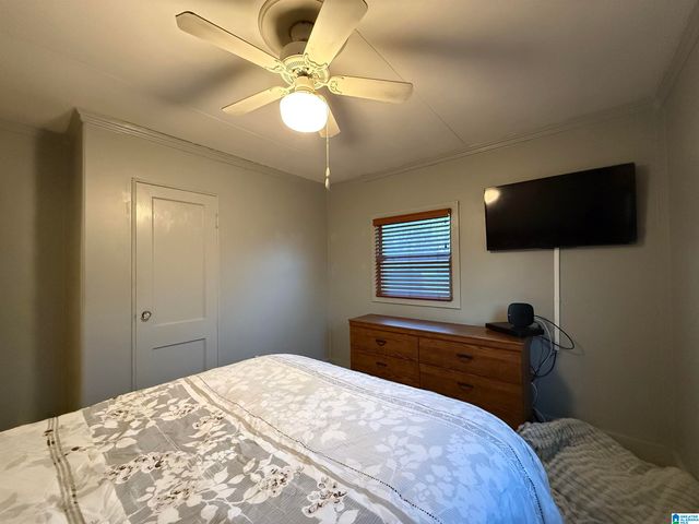 1541 26TH AVENUE N, Hueytown, AL 35023