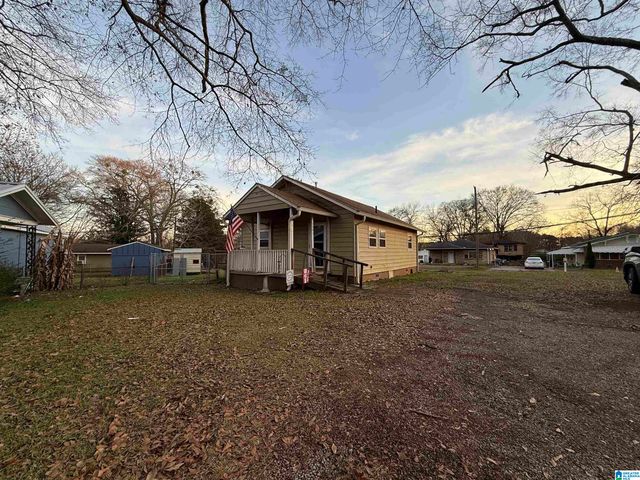 1541 26TH AVENUE N, Hueytown, AL 35023