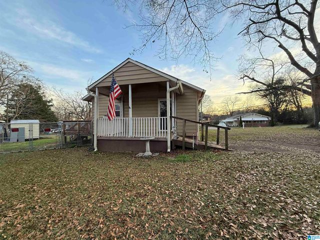 1541 26TH AVENUE N, Hueytown, AL 35023