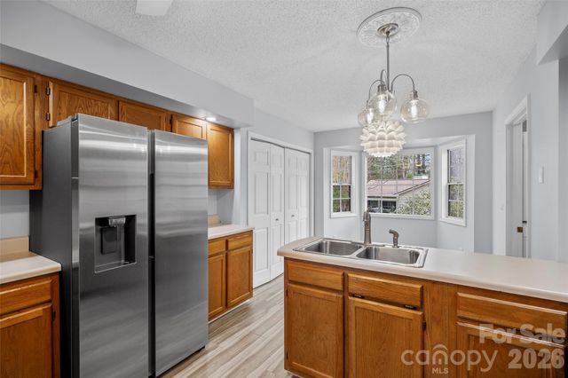 2 Manakiki Court, Etowah, NC 28729