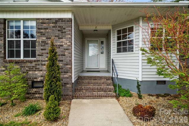 2 Manakiki Court, Etowah, NC 28729