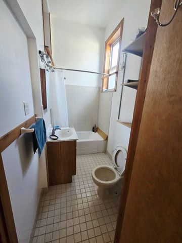 1014 E Prairie Avenue 1FE, Des Plaines, IL 60016