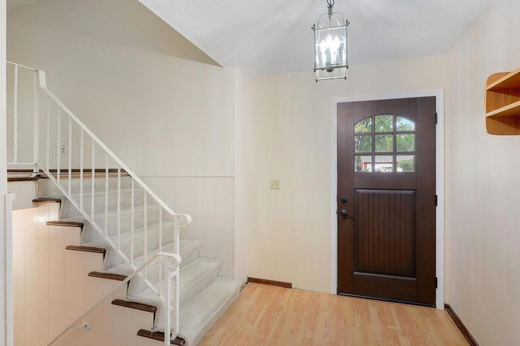 5616 Perry Avenue N, Crystal, MN 55429 — photo 3