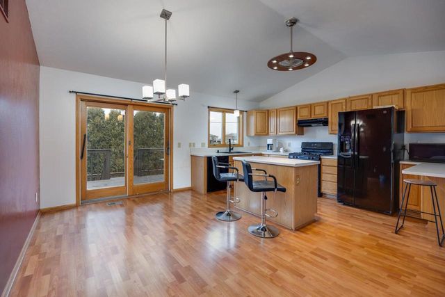 1348 Windsor Circle, Watertown, WI 53098