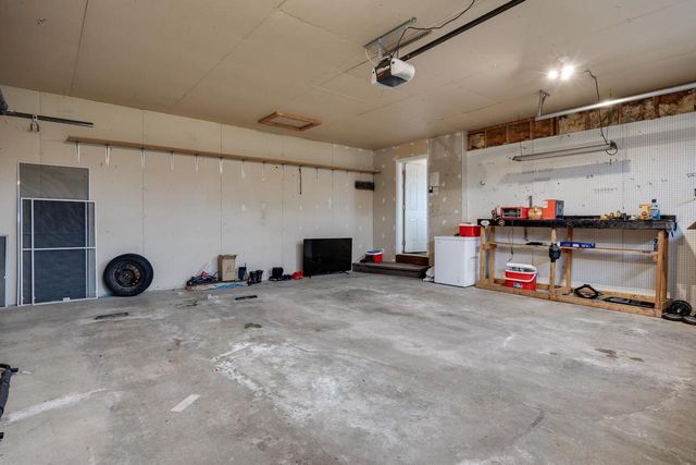 1348 Windsor Circle, Watertown, WI 53098