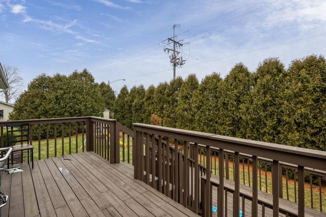 1348 Windsor Circle, Watertown, WI 53098