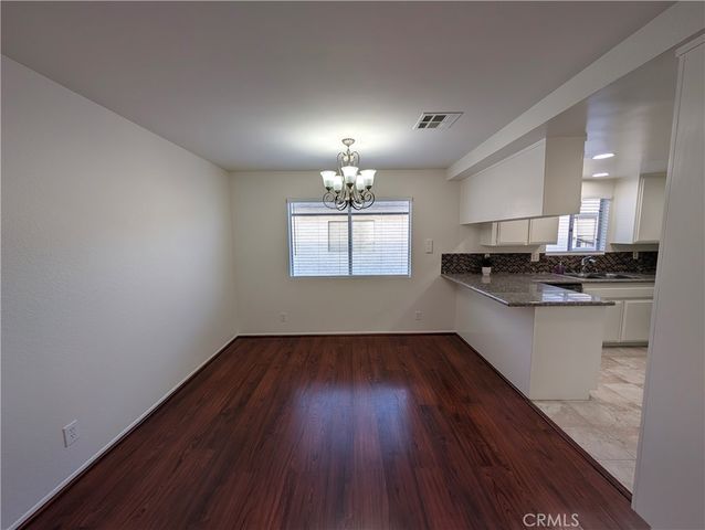845 W Olive Avenue B, Monrovia, CA 91016