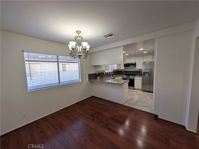 845 W Olive Avenue B, Monrovia, CA 91016