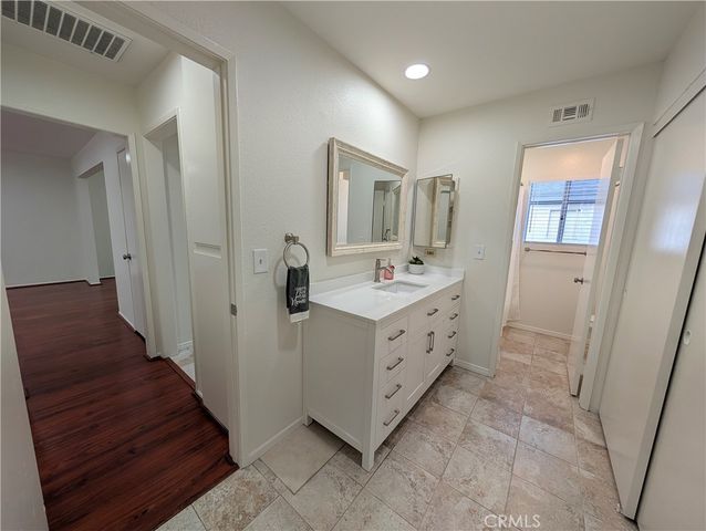 845 W Olive Avenue B, Monrovia, CA 91016