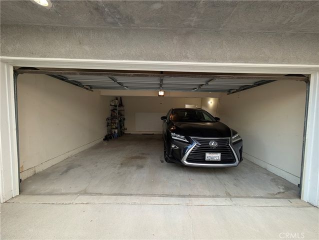 845 W Olive Avenue B, Monrovia, CA 91016