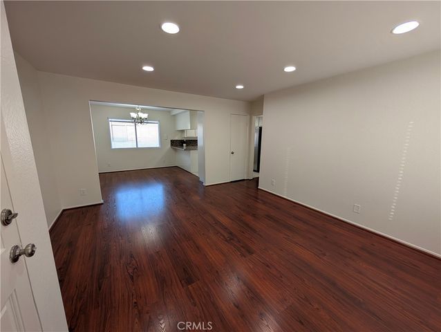 845 W Olive Avenue B, Monrovia, CA 91016