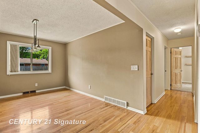 4331 Hilray Drive, Saginaw, MI 48638