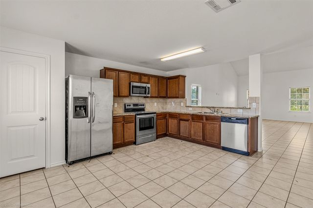 2000 Grimes Drive, Forney, TX 75126