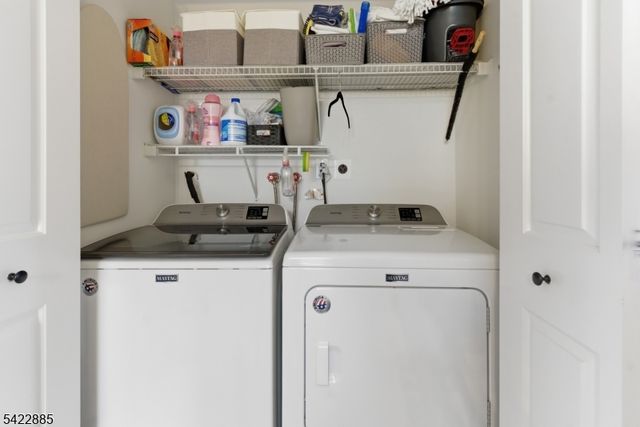 60 Tanager Ct, Wayne Twp., NJ 07470