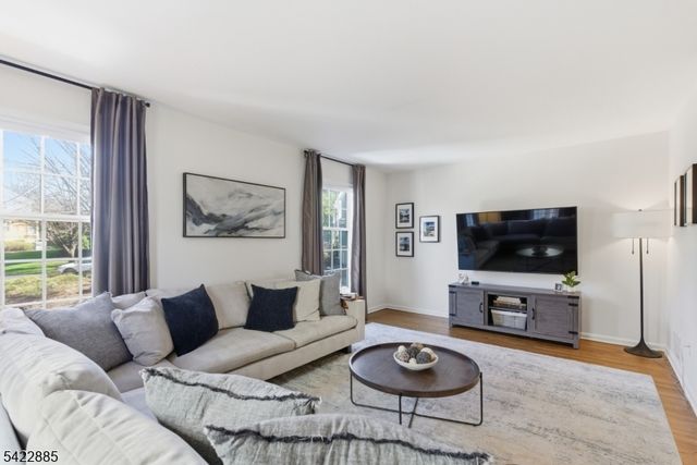 60 Tanager Ct, Wayne Twp., NJ 07470