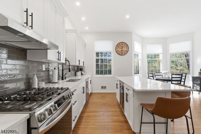 60 Tanager Ct, Wayne Twp., NJ 07470