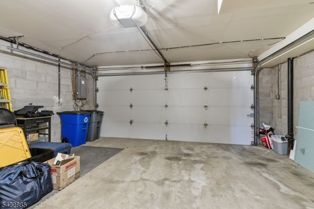 60 Tanager Ct, Wayne Twp., NJ 07470