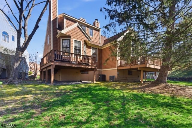 60 Tanager Ct, Wayne Twp., NJ 07470