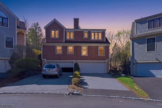 60 Tanager Ct, Wayne Twp., NJ 07470