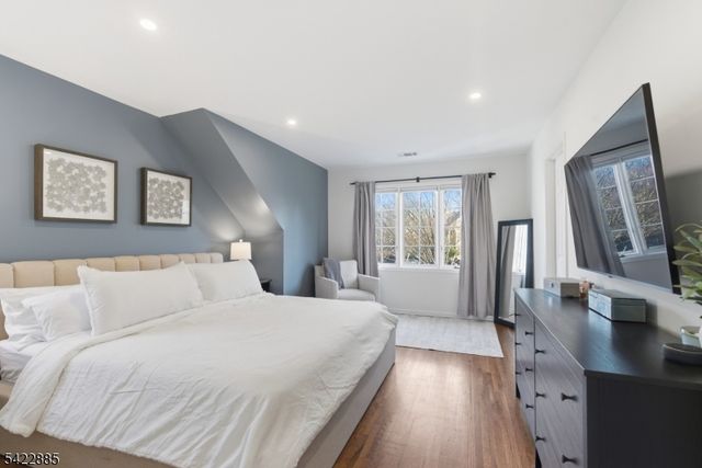 60 Tanager Ct, Wayne Twp., NJ 07470