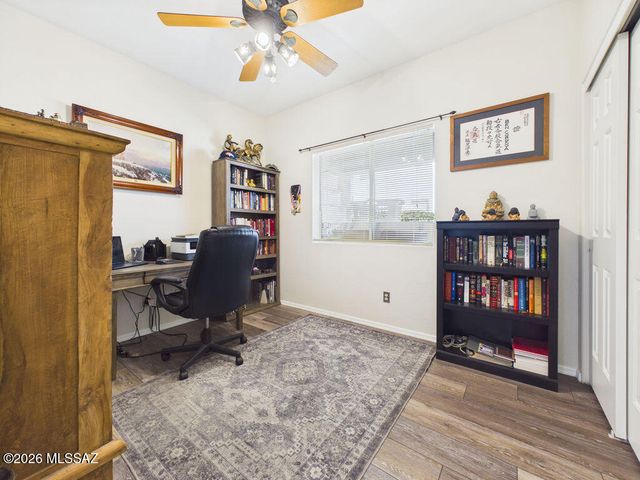 930 W Silver Hill Street, Tucson, AZ 85737