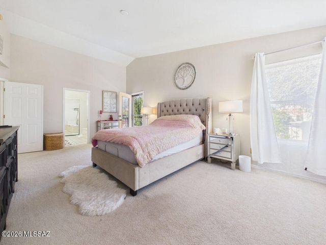 930 W Silver Hill Street, Tucson, AZ 85737